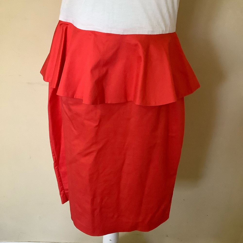 Alice and Olivia 🌵 White & Tangerine Peplum Dress - Picture 5 of 9